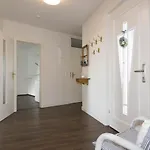 Hüs Auert Tharep, Wohnung 5